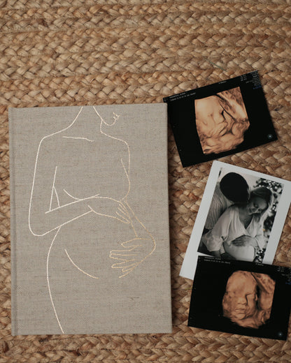 dnevnik za trudnice, poklon za trudnicu, trudnoća, praćenje trudnoće, zapisivanje trudnoće, bebini trenuci, trudnički dnevnik, uspomene iz trudnoće, spomenar trudnoce, planer trudnoce, planer za trudnice, sta pokloniti trudnici