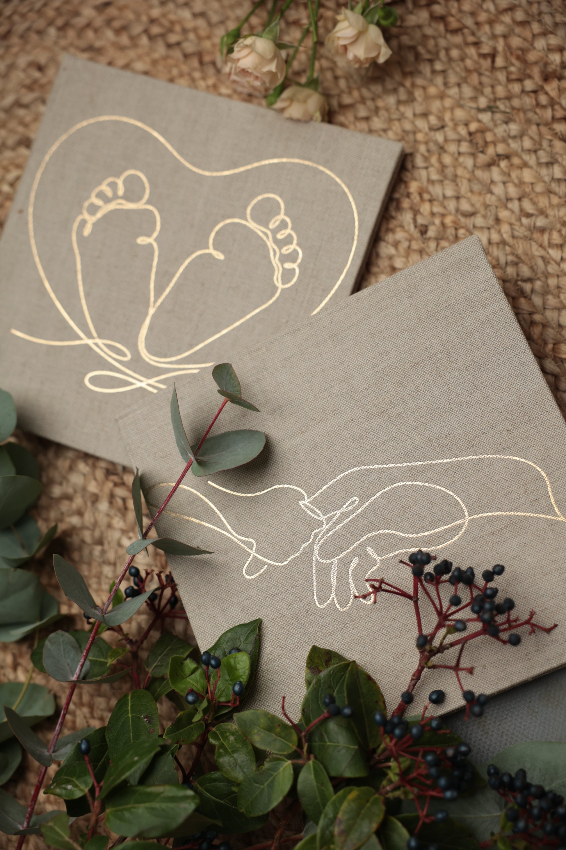 Radosnica za bebe, radosnice za bebe, radosnica, radosnice, od graska do lubenice, album za slike, deciji album za slike, deciji album za fotografije, poklon za mamu, poklon za babine, poklon za roditelje, poklon za buducu mamu, poklon za prvi rodjendan, poklon za bebu, pokloni za bebu